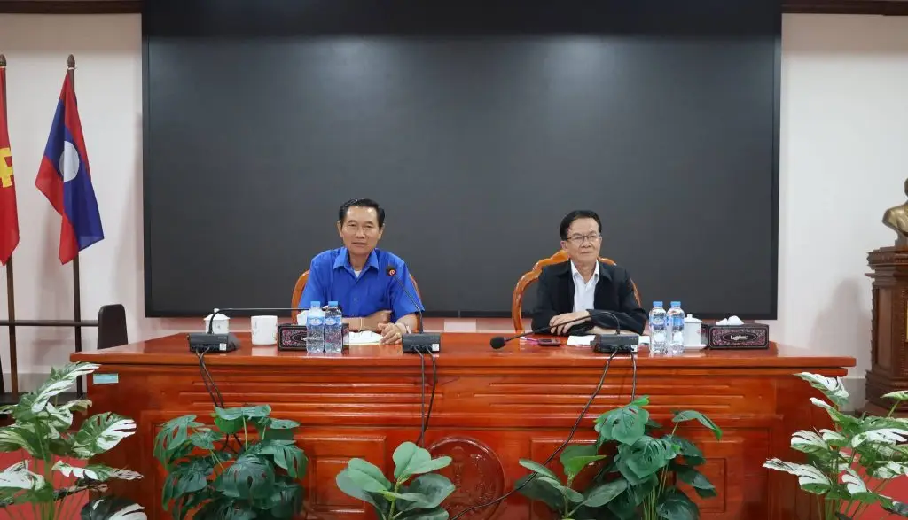 ສພຂ ຄໍາມ່ວນ ເຜີຍແຜ່ເອກະສານ 2 ມະຕິ ຂອງກົມການເມືອງສູນກາງພັກ. 25