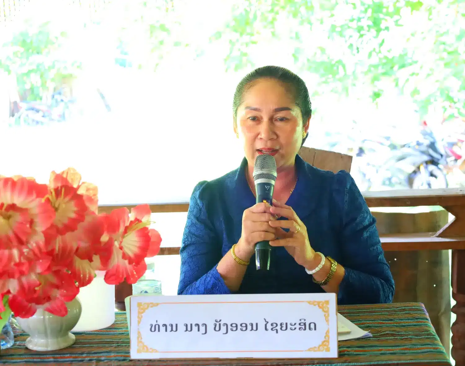 ຮອງປະທານ (ຄສຊຂ 12) ພ້ອມຄະນະ ສືບຕໍ່ ເຄື່ອນໄຫວຢ້ຽມຢາມ ແລະ ເຮັດວຽກຢູ່ເມືອງໄຊບົວທອງ. 1
