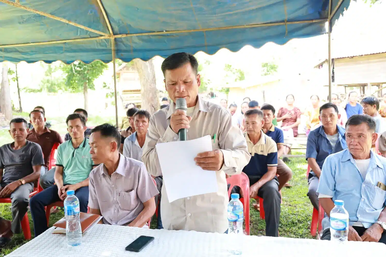 ຮອງປະທານ (ຄສຊຂ 12) ພ້ອມຄະນະ ສືບຕໍ່ ເຄື່ອນໄຫວຢ້ຽມຢາມ ແລະ ເຮັດວຽກຢູ່ເມືອງໄຊບົວທອງ. 2