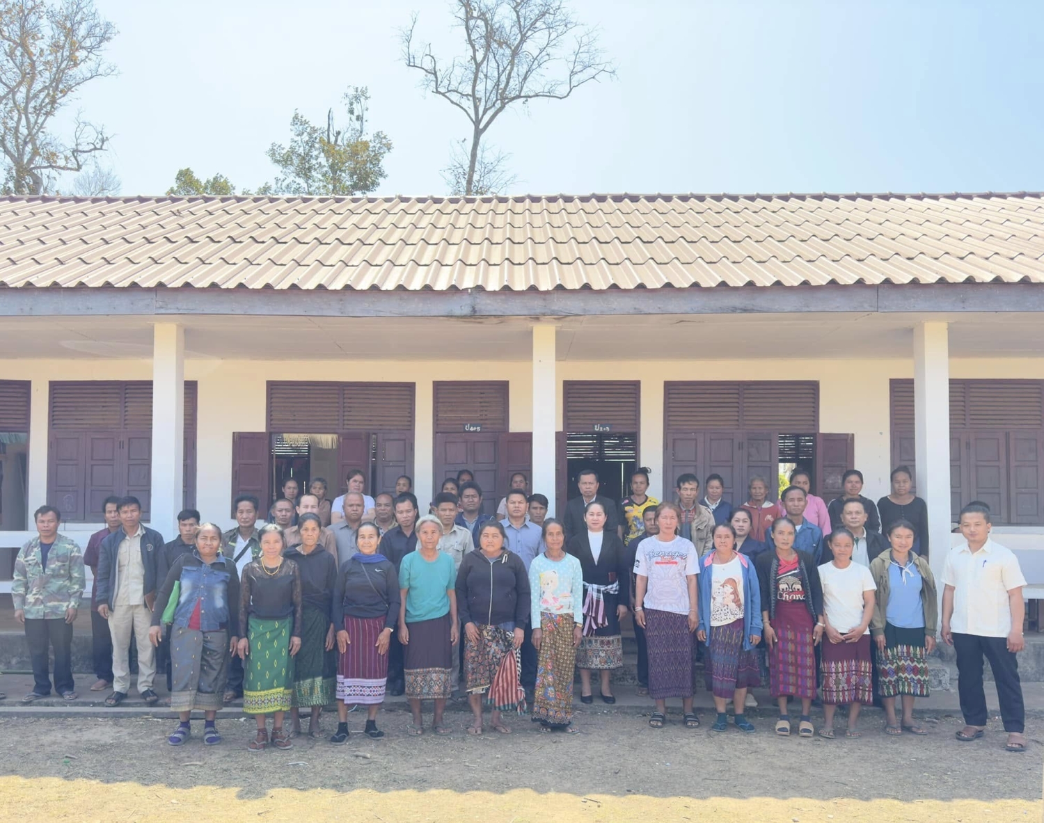 ຮອງປະທານ ຄສຊຂ12 ພ້ອມຄະນະເຄື່ອນໄຫວພົບປະຜູ້ມີສິດເລືອກຕັ້ງບ້ານໂຄກສະຫວ່າງ ແລະບ້ານທັບ ເມືອງເຊບັ້ງໄຟ. 14